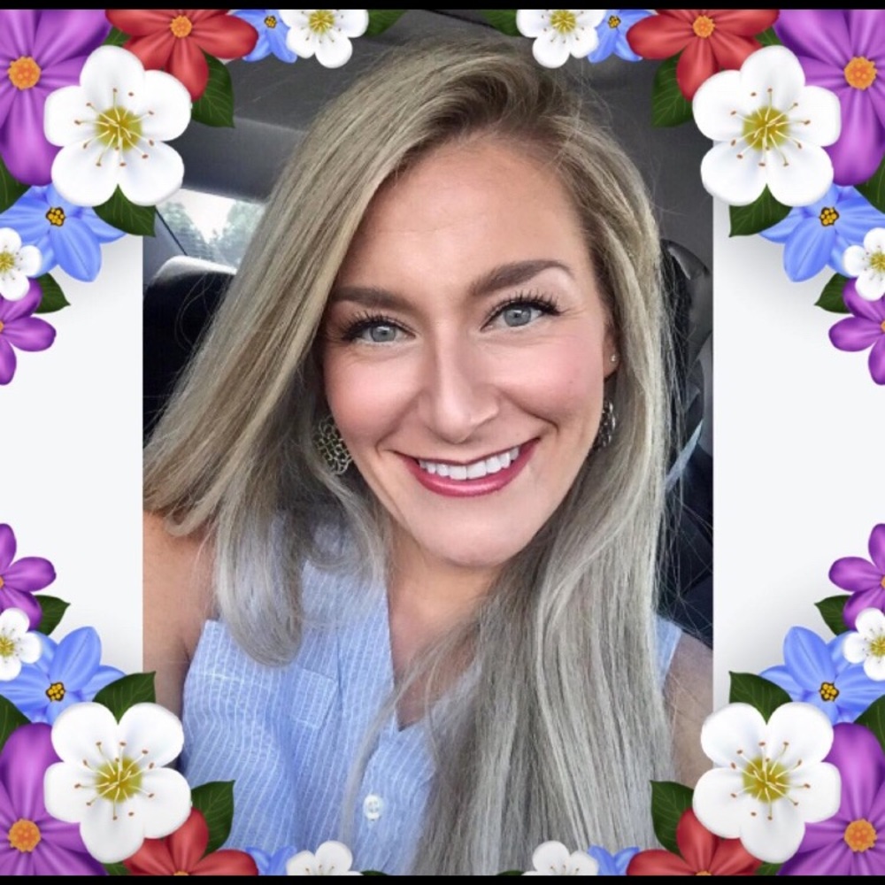 Meet your Posher, Lauren